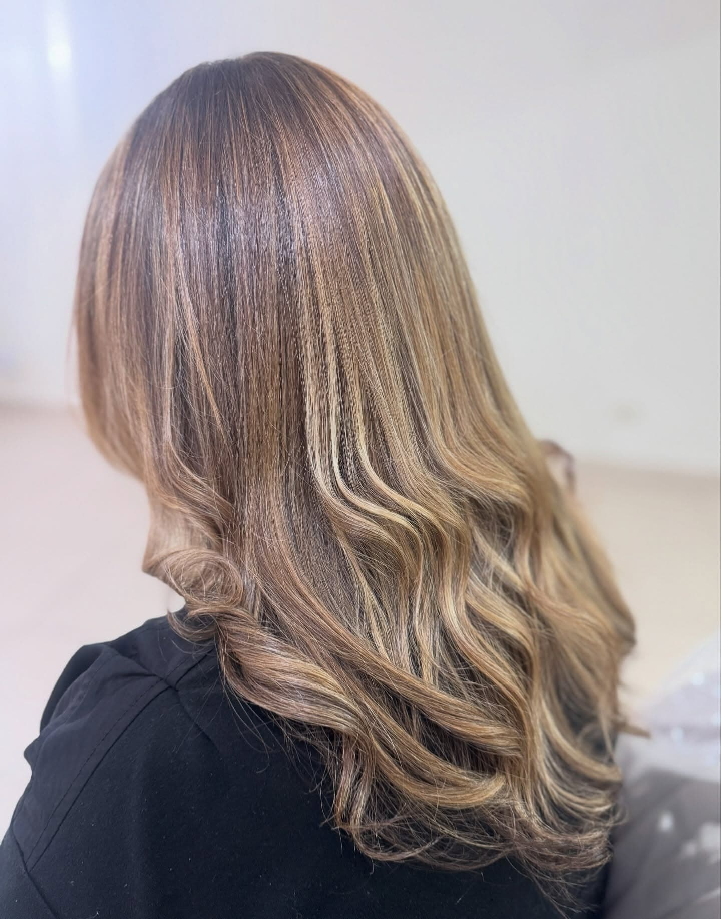 Coloración profesional realizada en Bella Studio Bayamón